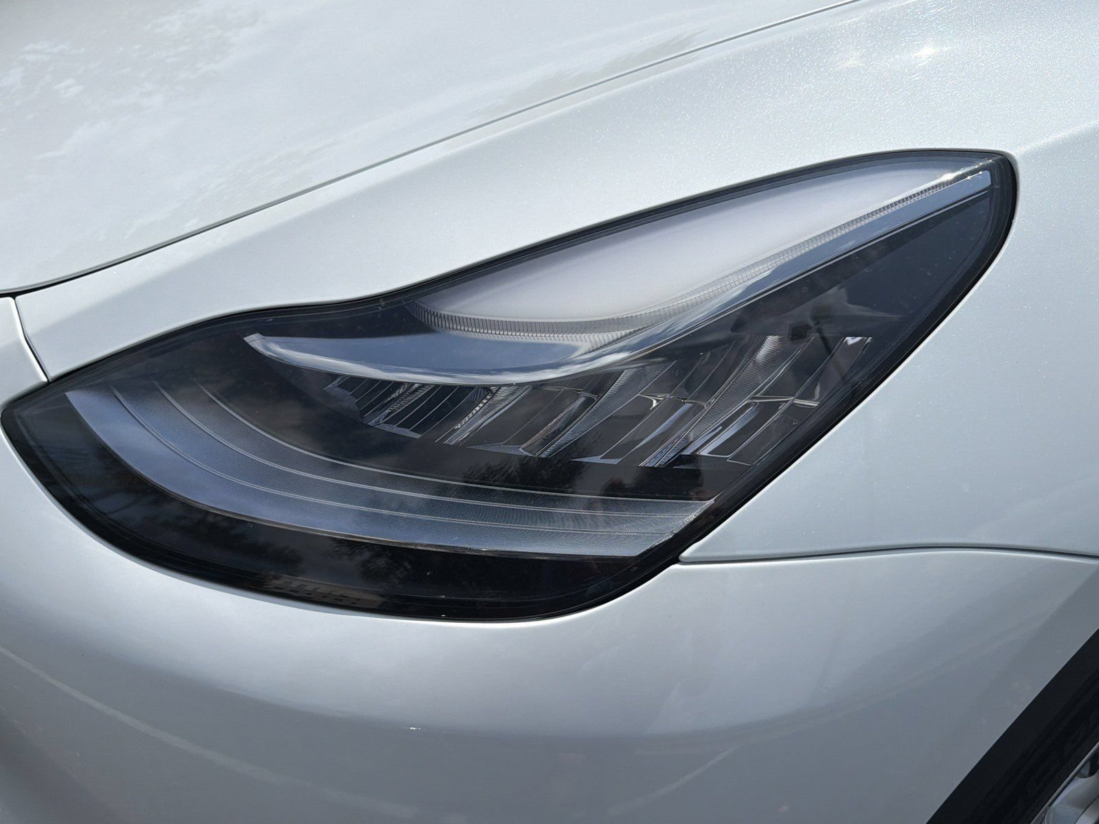 Used 2023 Tesla Model Y Performance AWD/4WD image 9