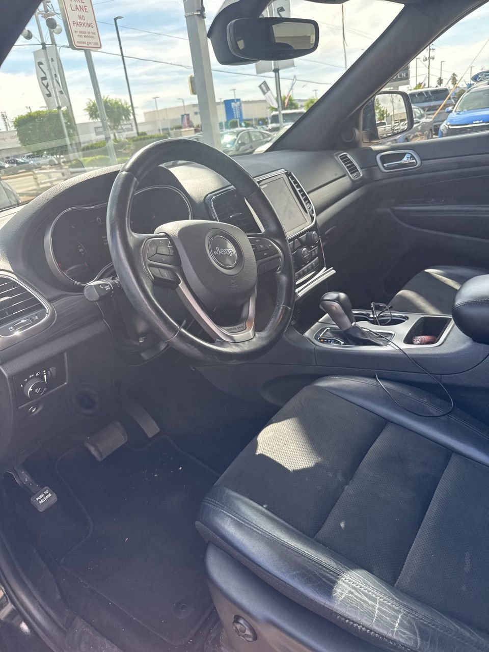 Used 2020 Jeep Grand Cherokee Altitude image 4