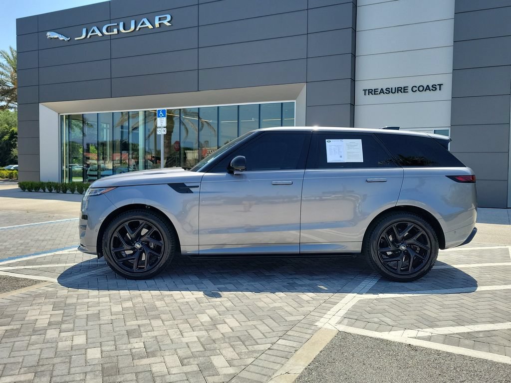 Certified 2024 Land Rover Range Rover Sport Dynamic SE AWD/4WD image 2