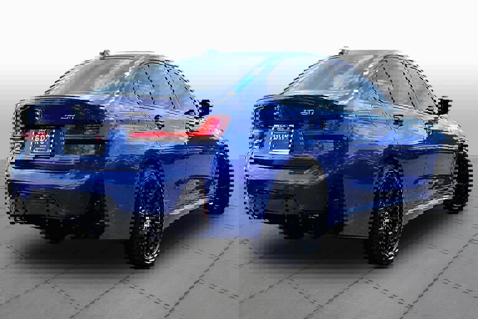 Certified 2025 BMW 330i Sedan w/ M Sport Package RWD image 12