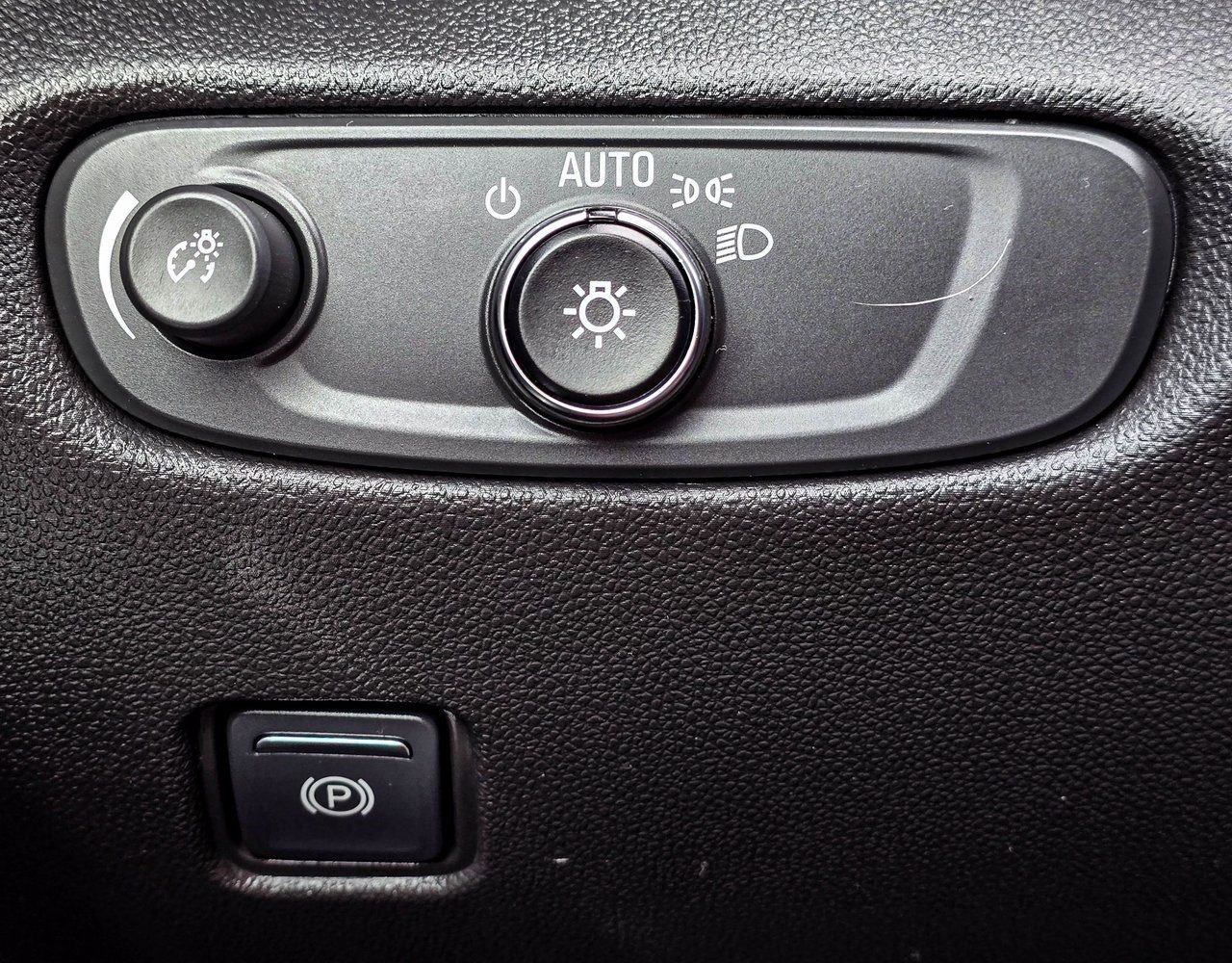 Certified 2022 Chevrolet Blazer RS image 30