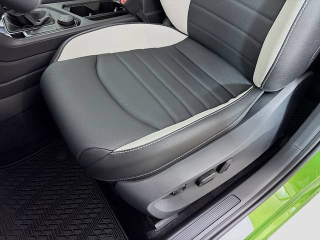 New 2026 Volkswagen Taos SEL AWD/4WD image 20