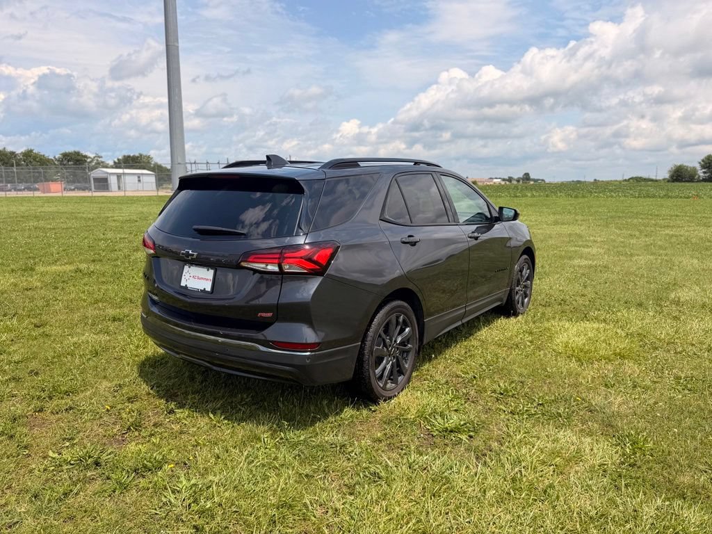 Used 2022 Chevrolet Equinox RS FWD image 5