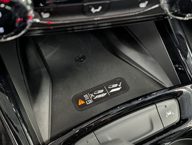 New 2026 Chevrolet Trax RS w/ Sunroof Package image 24