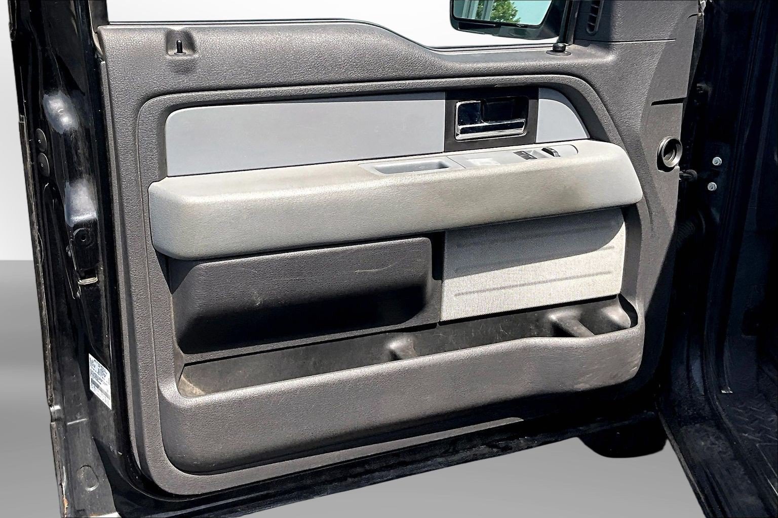 Used 2013 Ford F150 XL w/ Mid Equipment Group RWD image 23