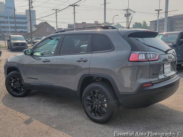 Certified 2023 Jeep Cherokee Altitude Lux AWD/4WD image 10