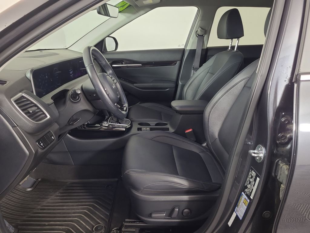 Used 2024 Kia Seltos SX image 19