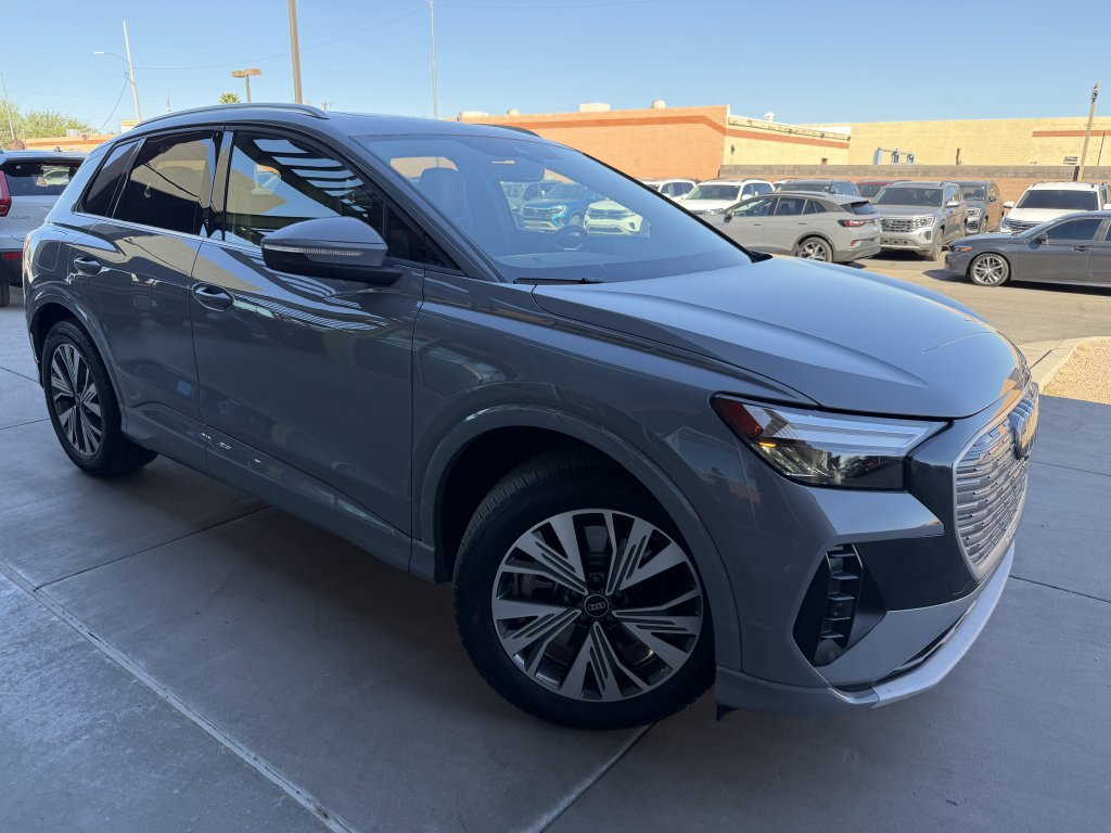 Used 2024 Audi Q4 e-tron Premium w/ Convenience Package image 6