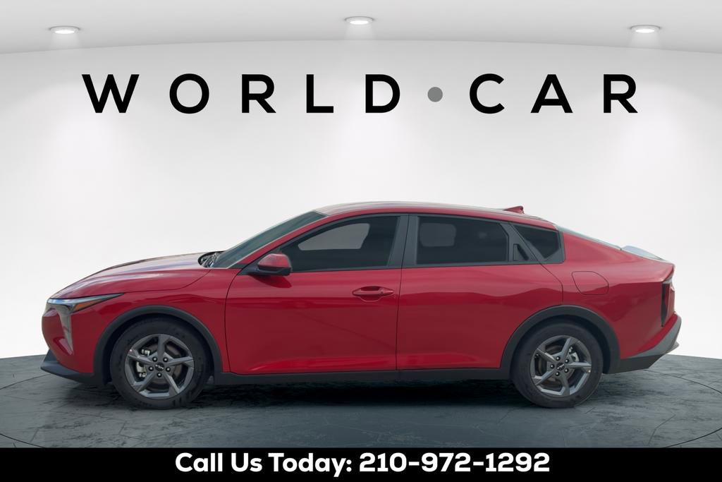 Certified 2025 Kia K4 image 4