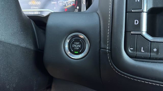 Used 2023 GMC Yukon Denali Ultimate AWD/4WD image 29