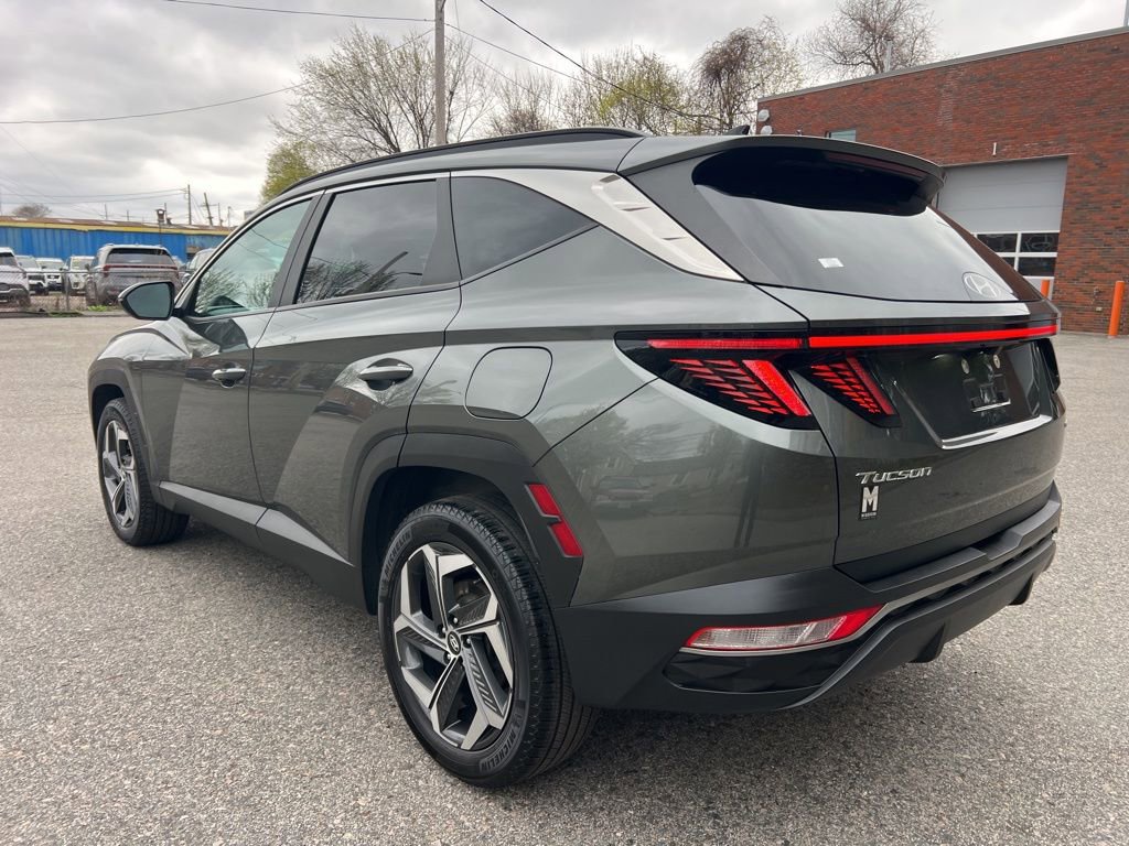 Used 2022 Hyundai Tucson SEL w/ Convenience + Premium Package AWD/4WD image 3