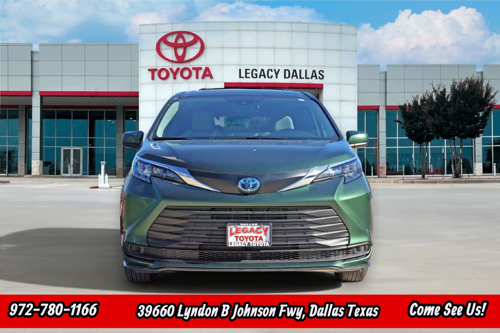New 2026 Toyota Sienna XLE FWD image 6