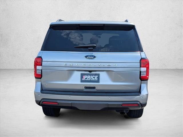 Used 2023 Ford Expedition XLT RWD image 5