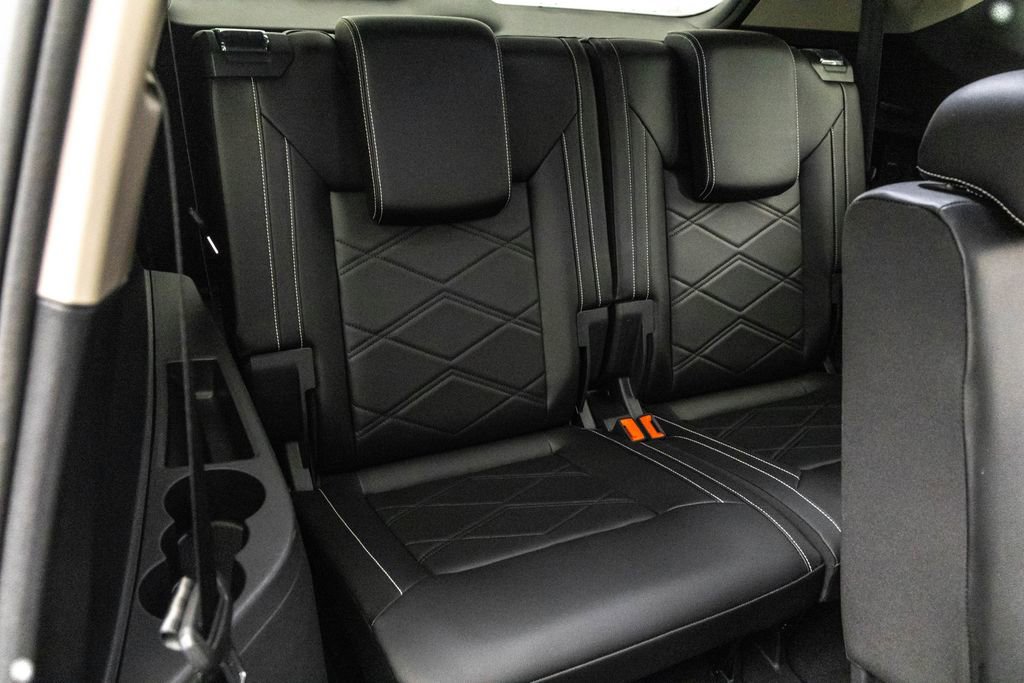 Used 2024 Volkswagen Atlas SE image 31