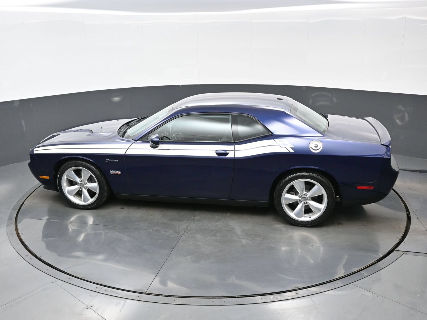 Used 2014 Dodge Challenger R/T RWD image 34