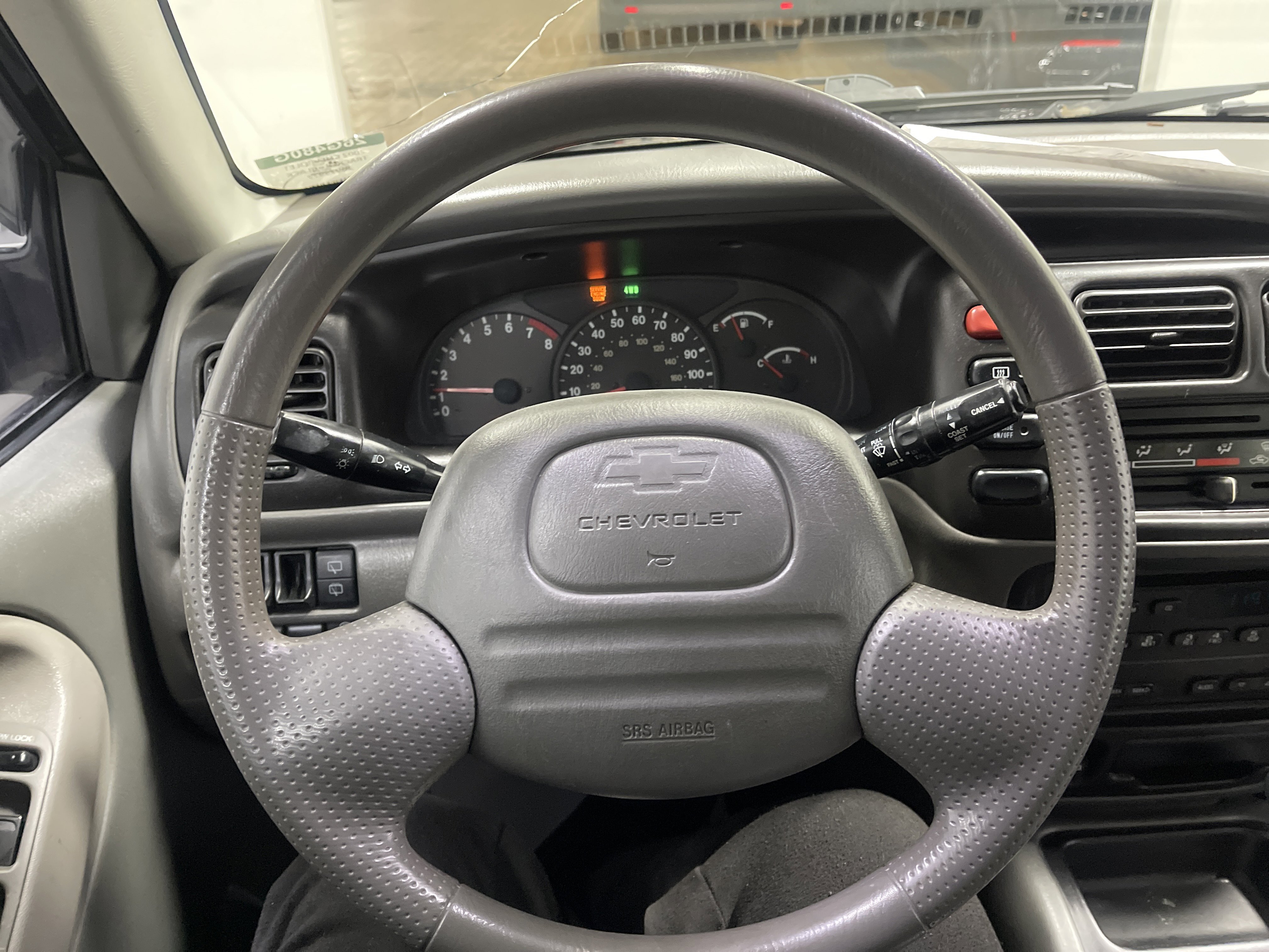 Used 2002 Chevrolet Tracker LT image 30