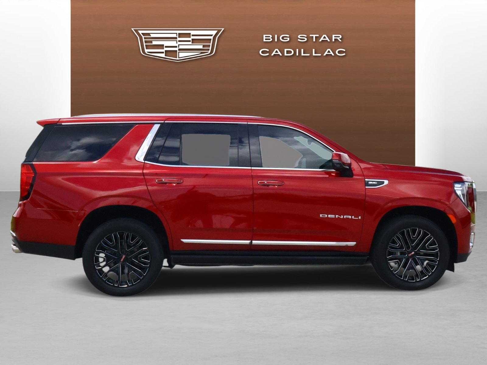 Used 2021 GMC Yukon Denali w/ Denali Premium Package RWD image 6