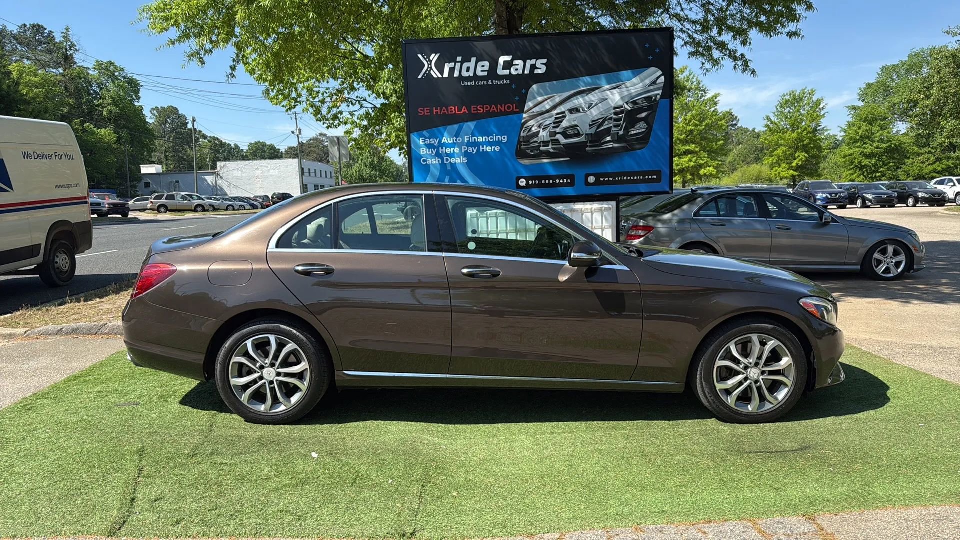 Used 2015 Mercedes-Benz C 300 4MATIC Sedan image 9