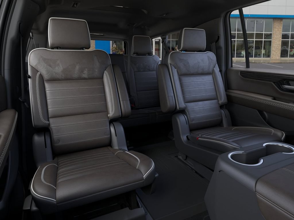 New 2026 GMC Yukon XL Denali Ultimate w/ LPO, Floor Liner Package AWD/4WD image 17