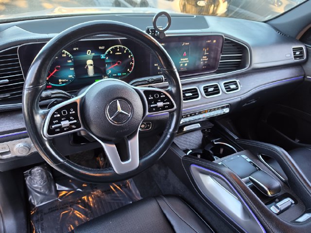 Used 2020 Mercedes-Benz GLS 450 4MATIC image 11