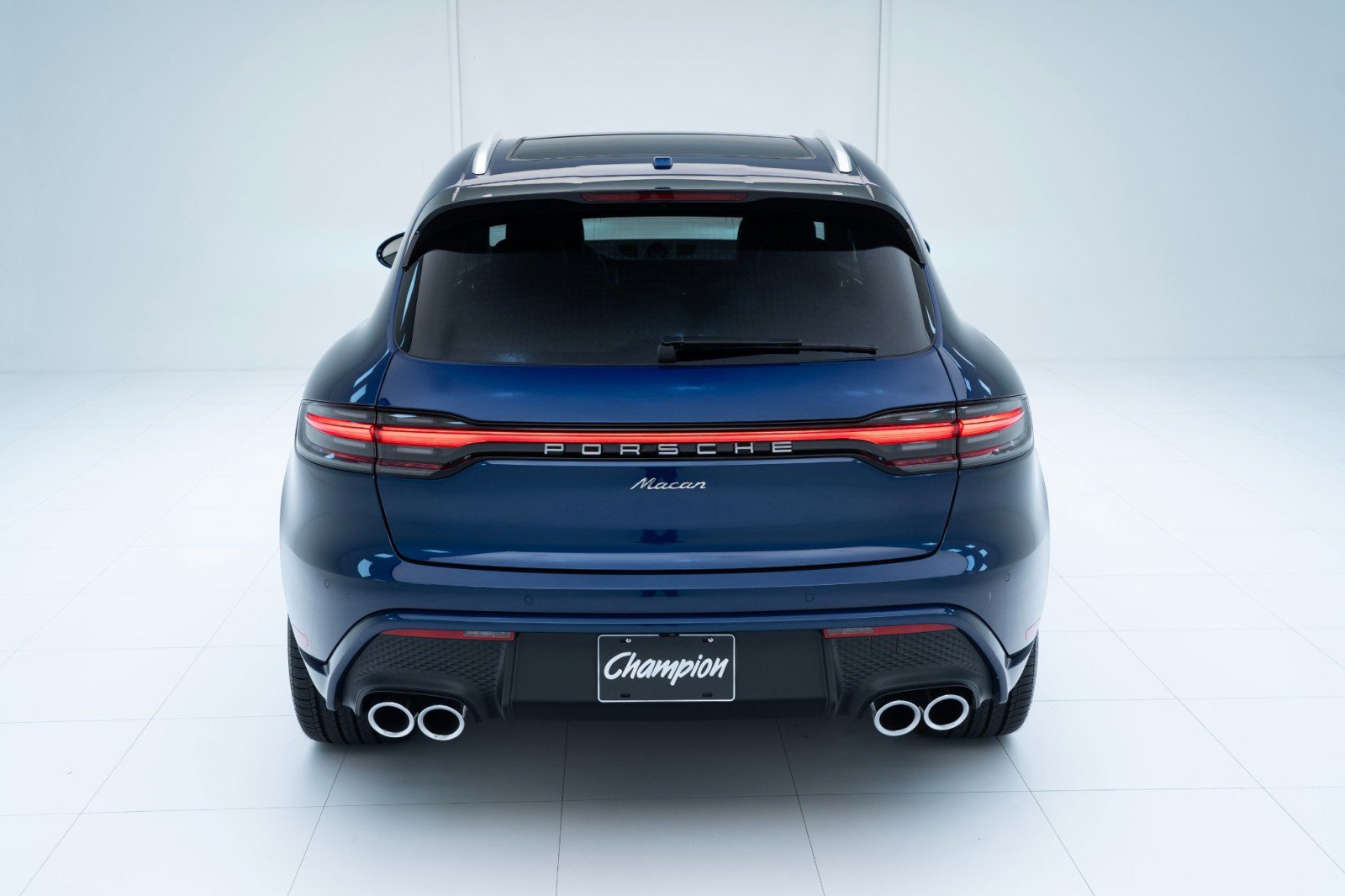 New 2025 Porsche Macan image 10