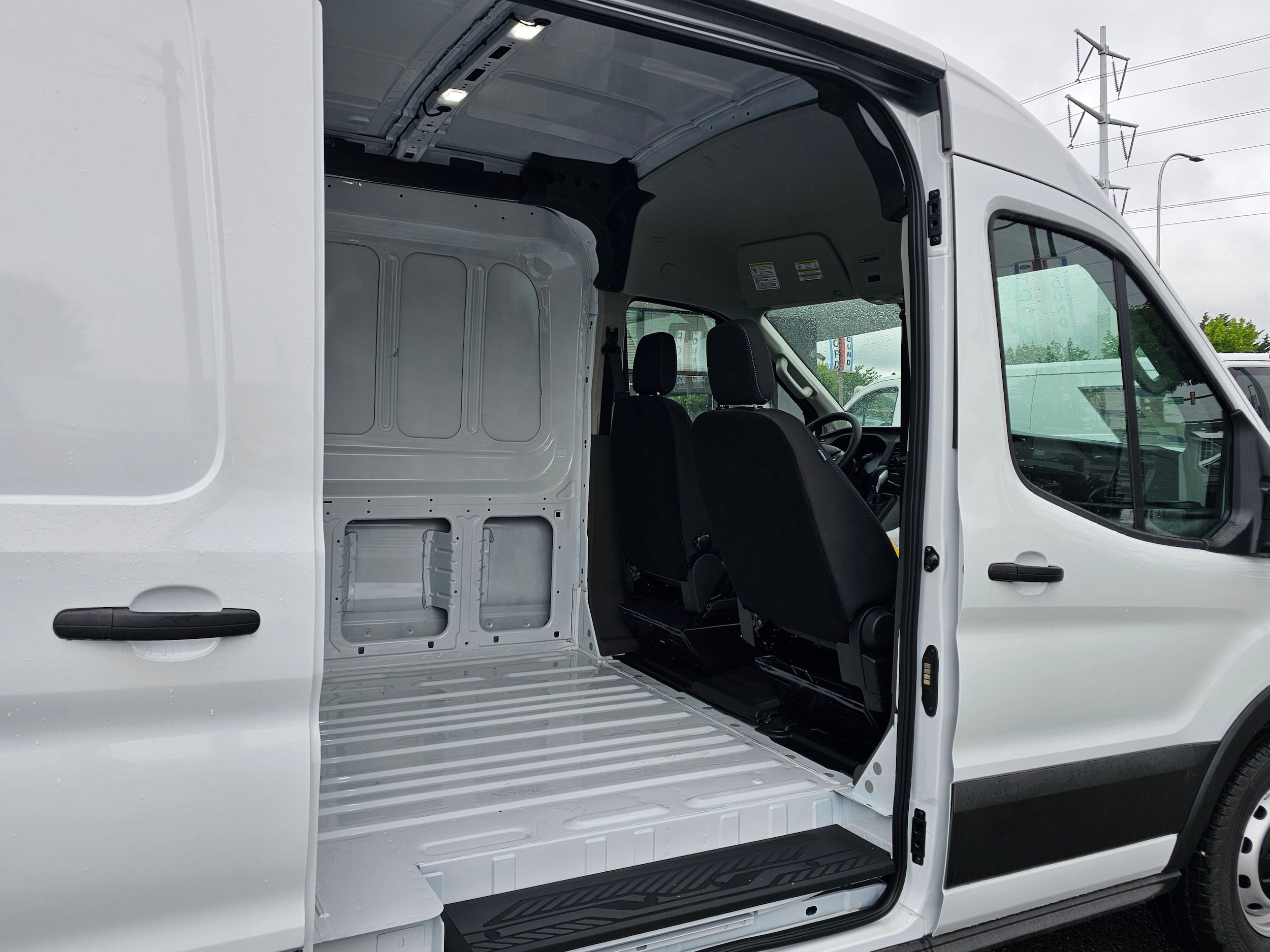 New 2026 Ford Transit 250 148 Medium Roof RWD image 11