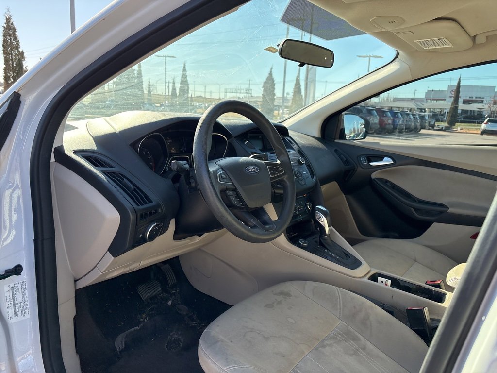 Used 2016 Ford Focus SE image 5