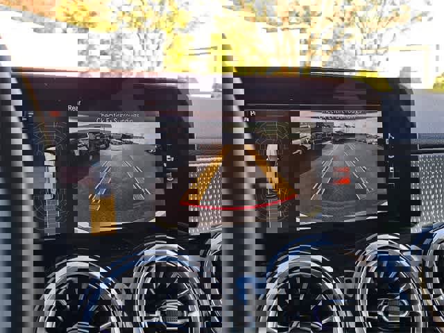 Used 2023 Mercedes-Benz EQB 250+ EQB 250+ w/ Exclusive Package image 29