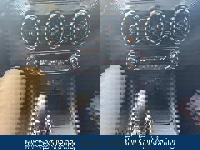 Used 2020 Nissan Sentra SV FWD image 13