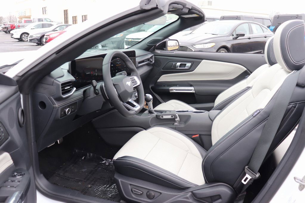 New 2026 Ford Mustang GT Premium w/ GT Performance Package image 17