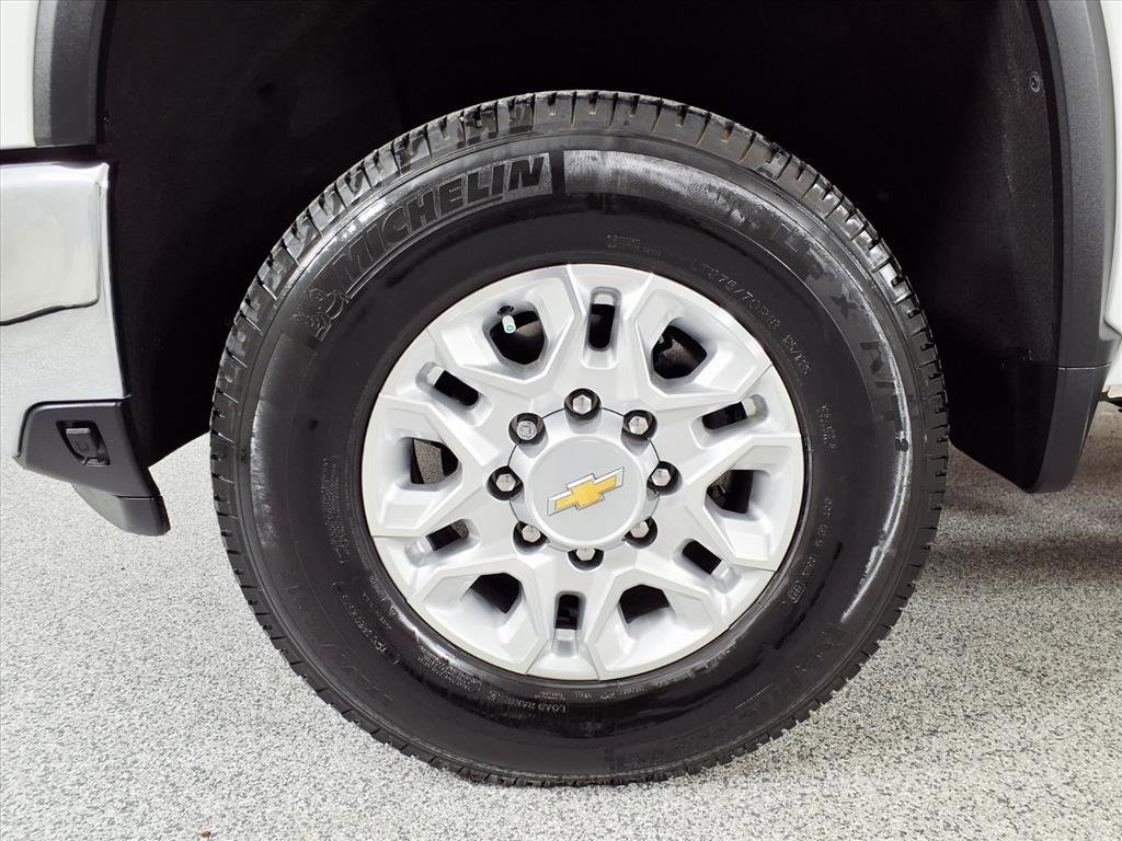 Used 2024 Chevrolet Silverado 3500 LT w/ Z71 Off-Road Package image 19