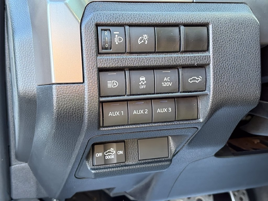 Used 2024 Toyota Tacoma TRD Sport w/ TRD Sport Premium Package AWD/4WD image 17