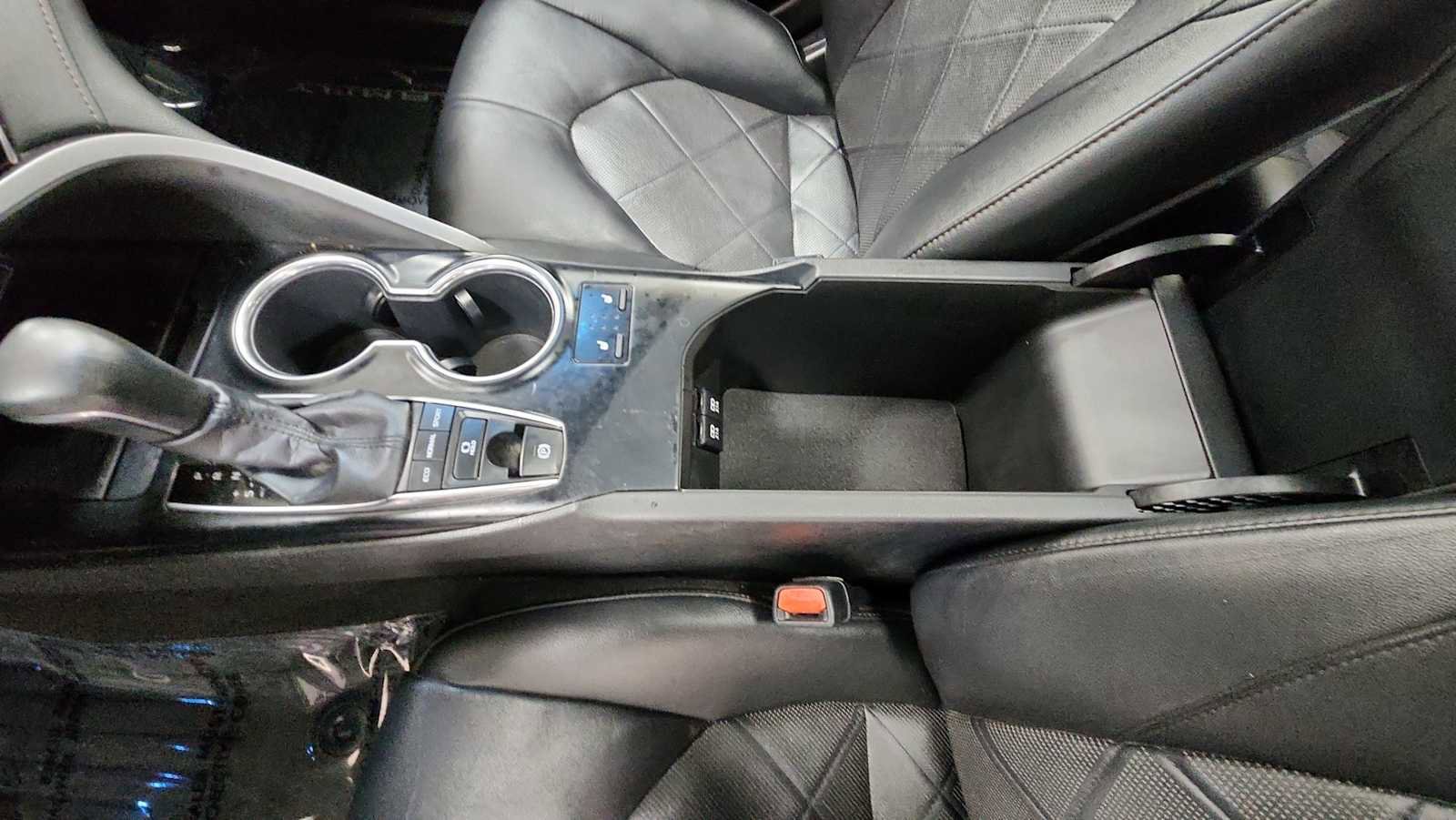 Certified 2018 Toyota Camry XLE w/ Driver Assist Package FWD image 23