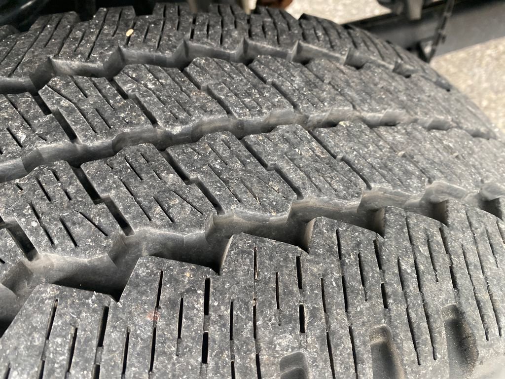 Used 2024 Ford F250 Platinum w/ FX4 Off-Road Package image 28