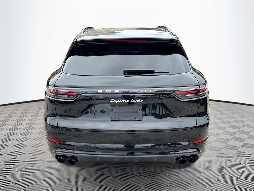 Used 2019 Porsche Cayenne Turbo w/ Premium Plus Package image 7