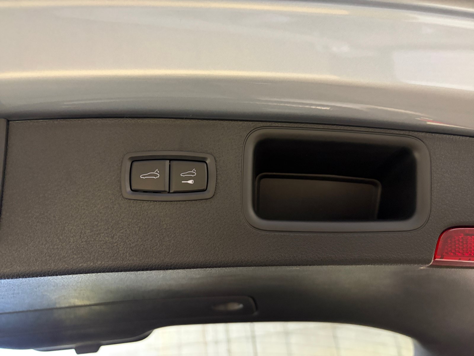 Certified 2026 Porsche Macan AWD/4WD image 31
