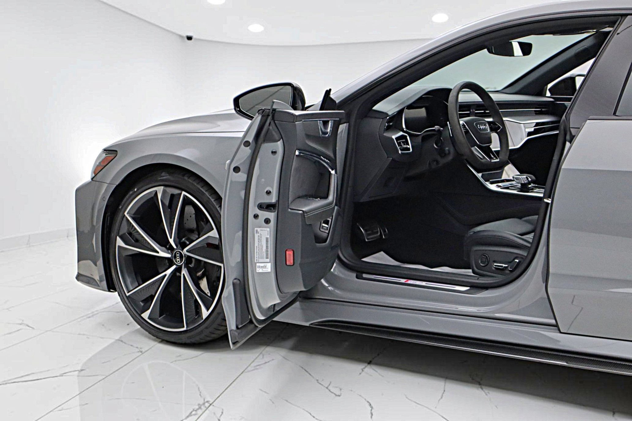 Used 2022 Audi RS 7 Sportback AWD/4WD image 7