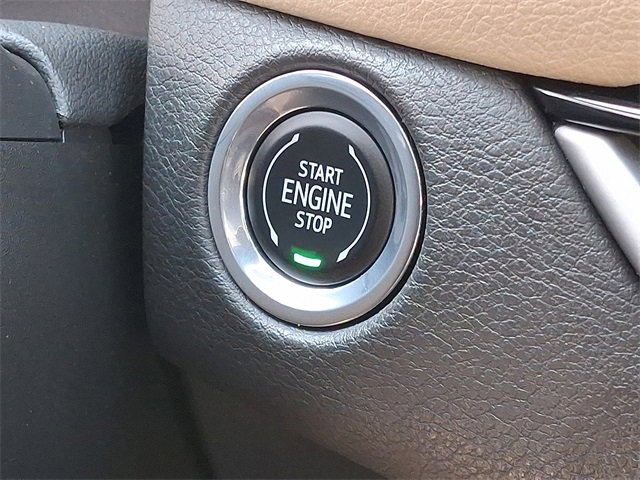 Used 2024 Cadillac XT4 Premium Luxury image 19