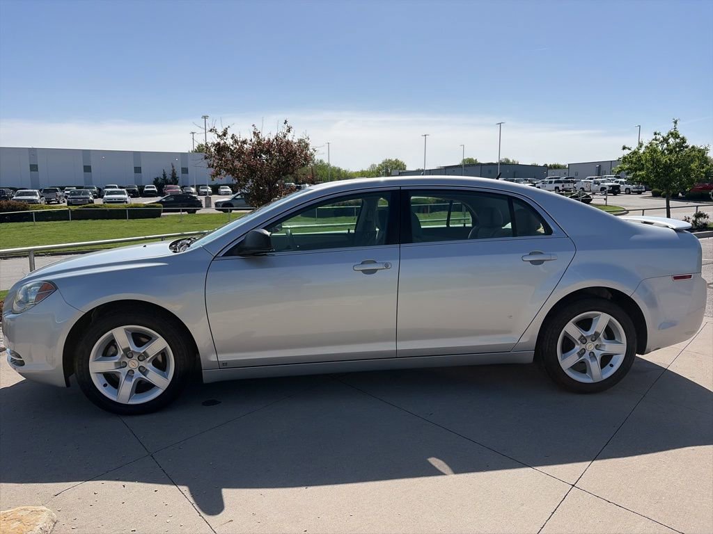 Used 2009 Chevrolet Malibu LS FWD image 5