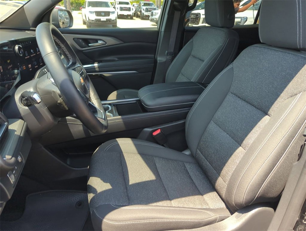 Certified 2025 Chevrolet Traverse LT image 21