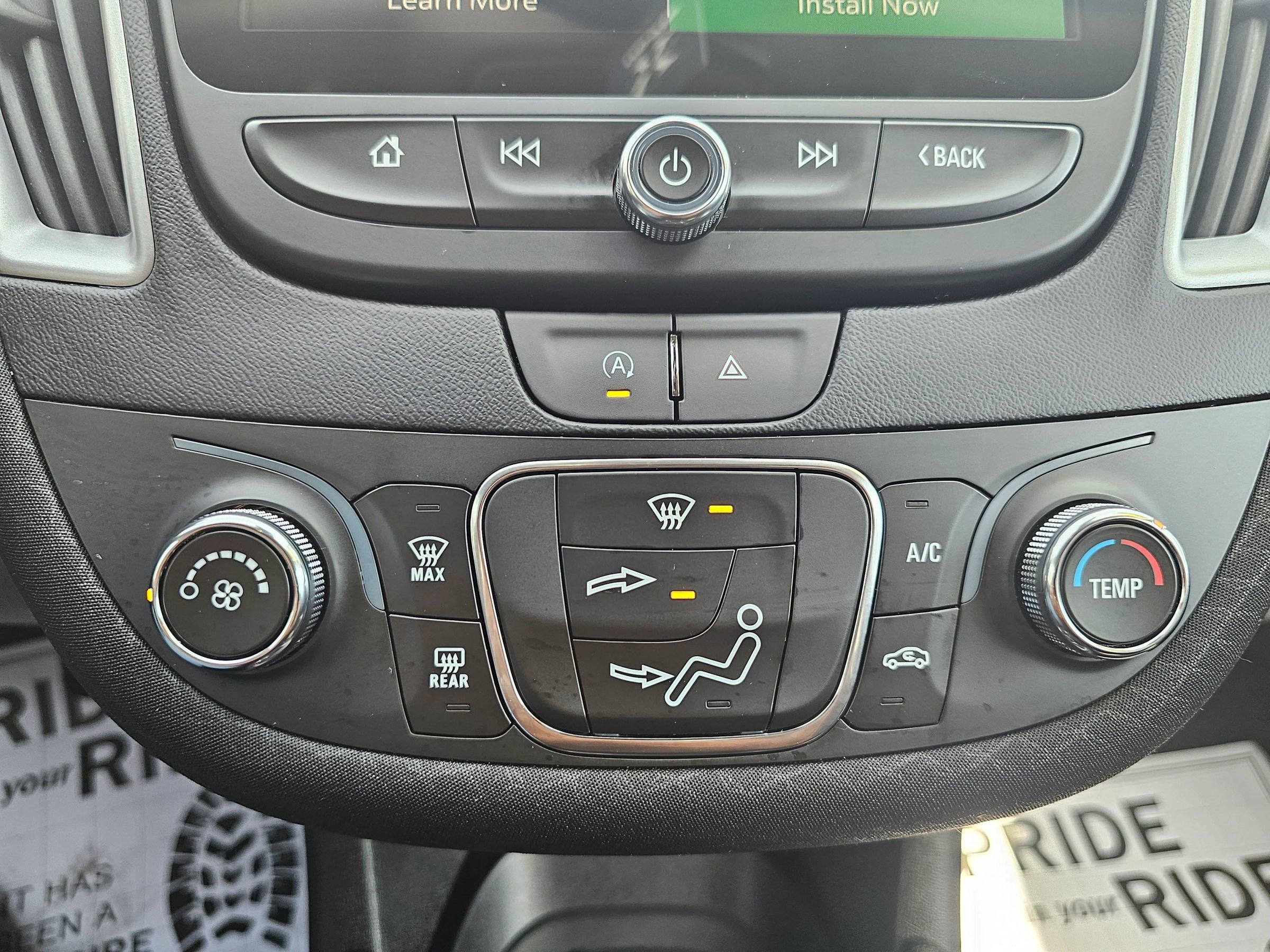 Used 2023 Chevrolet Malibu LS image 24