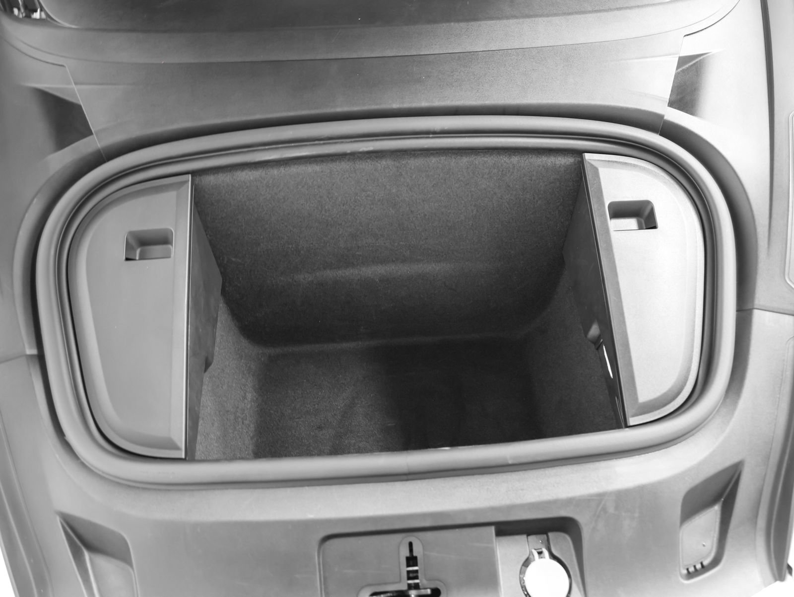 Certified 2021 Porsche Taycan 4S image 17