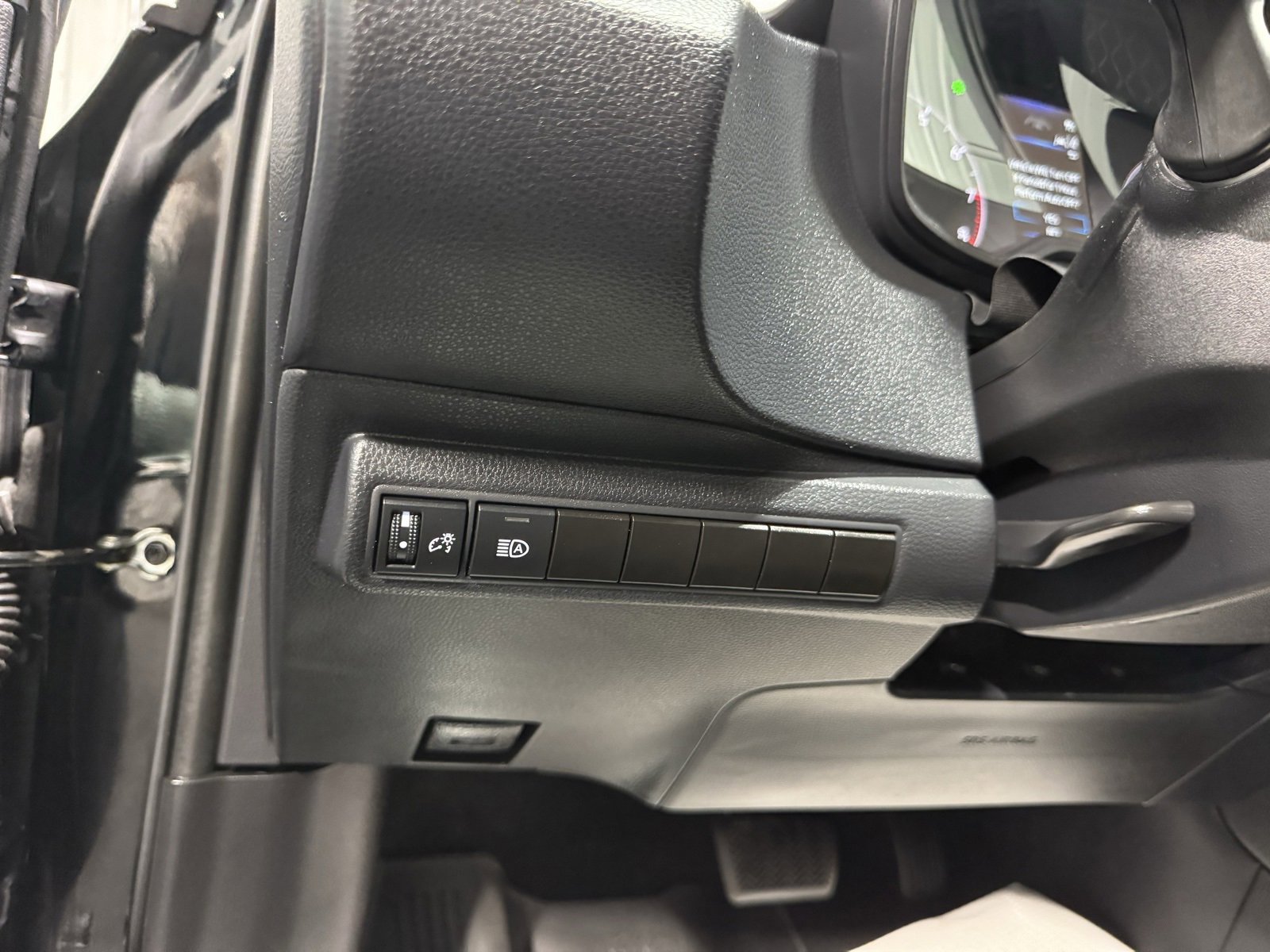 Used 2024 Toyota Corolla LE w/ LE Convenience Package image 19