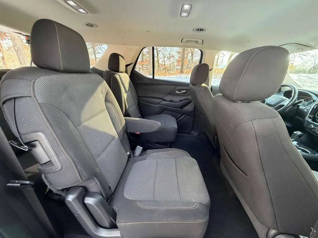 Used 2019 Chevrolet Traverse LT w/ LPO, Floor Liner Package image 11