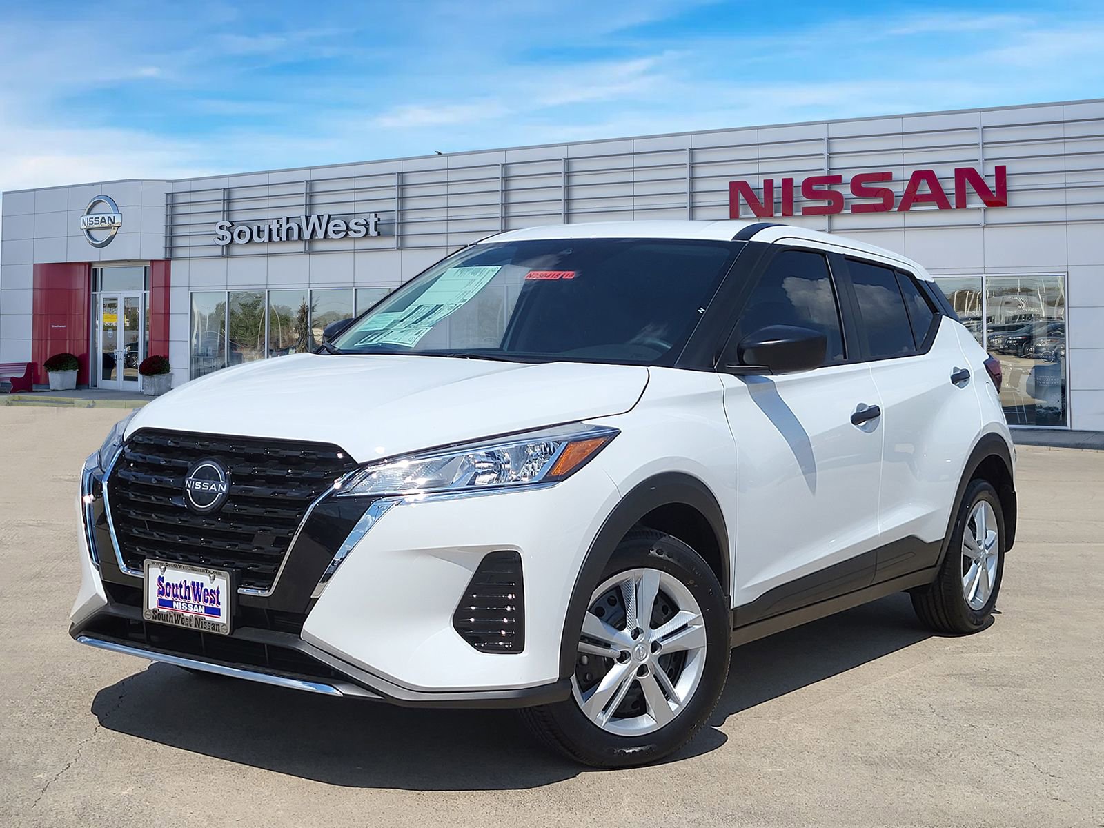 New 2025 Nissan Kicks Play S
