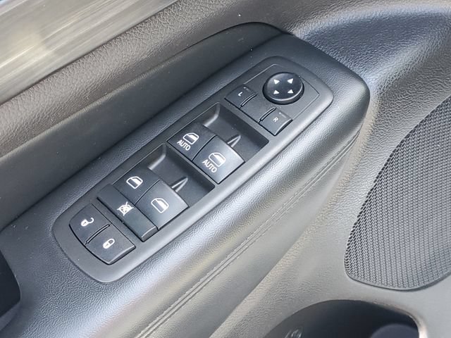 Used 2021 Jeep Grand Cherokee Laredo X RWD image 23