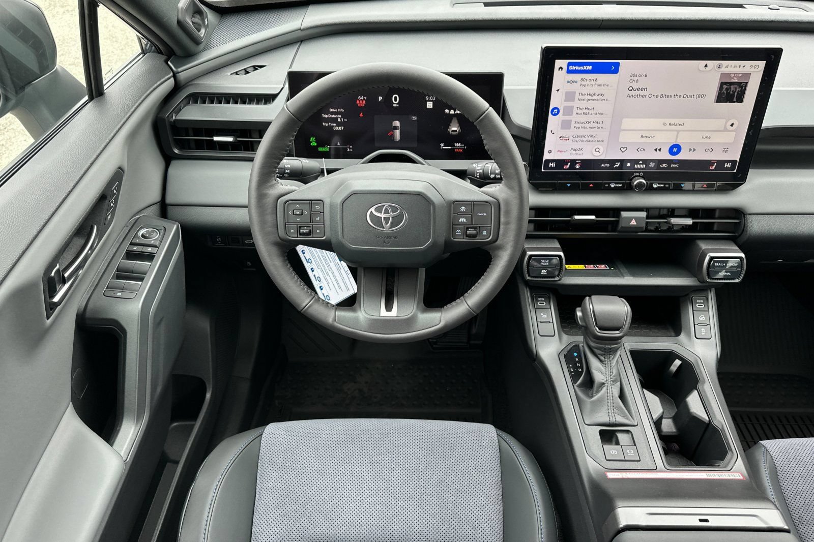 New 2026 Toyota RAV4 XSE w/ Panoramic Sun Roof Package AWD/4WD image 16