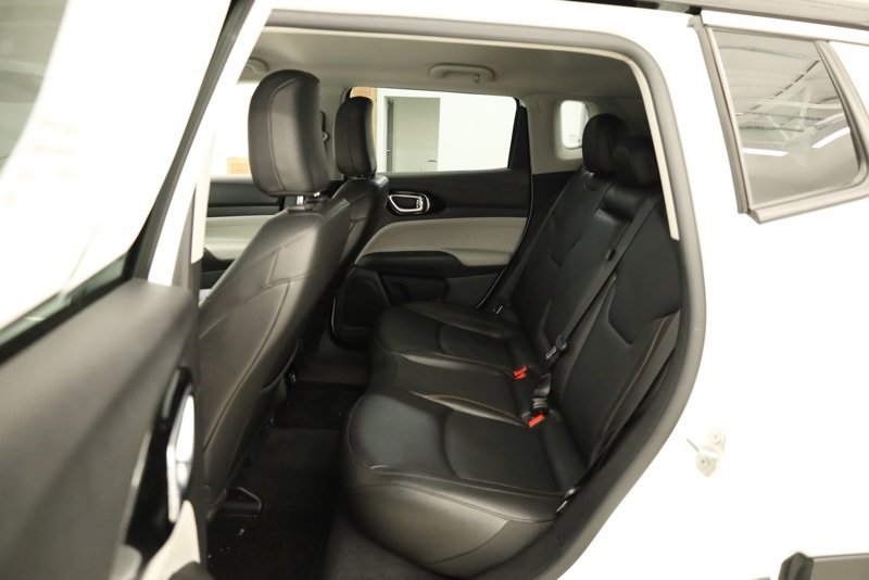 Used 2022 Jeep Compass Limited image 37