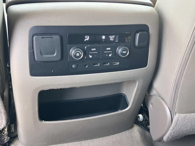 Used 2020 GMC Yukon SLT w/ Open Road Package AWD/4WD image 17