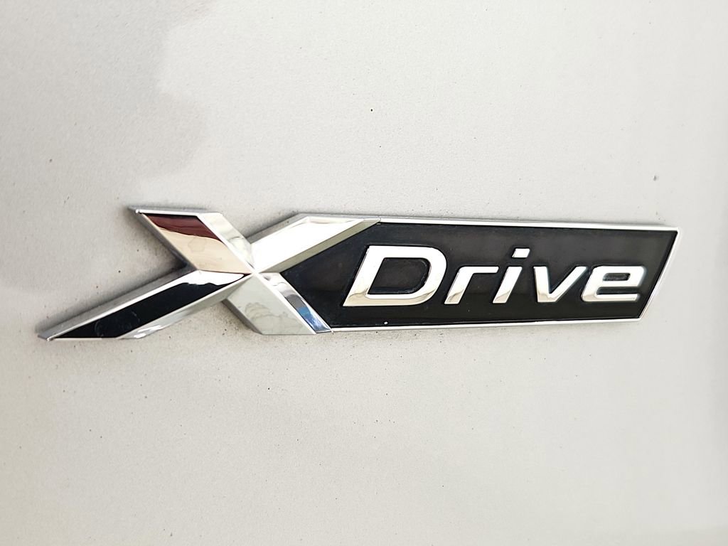 Used 2019 BMW 530i xDrive w/ Convenience Package AWD/4WD image 38